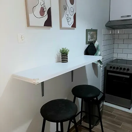 Apartment Matinas Garden House Near The Sea *